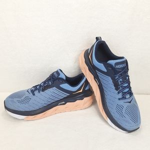 HOKA ONE ONE ARAHI 3 RUNNING SHOES